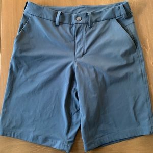 Men’s casual dress short like new